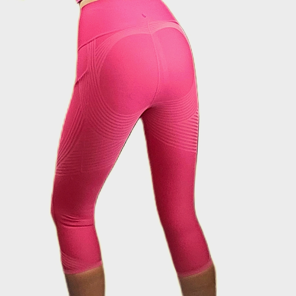 ❤️VALENTINE SPECIAL❤️FANKA Body Sculpt Side Pocket Capri Leggings In Magenta - Picture 12 of 12